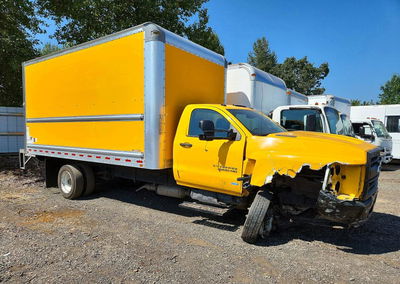 2022 Gm Gm515 Box Truck, daño Frontal, Copart lote 59637716, foto 4 de 6