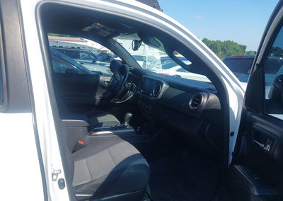 2020 Toyota Tacoma Trd Off-road, Front & Rear damage, Iaai lot 45553621, photo 5 of 17