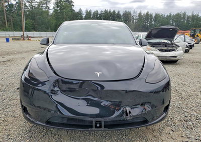 2023 Tesla Model Y, daño Trasero, Copart lote 85454815, foto 5 de 13