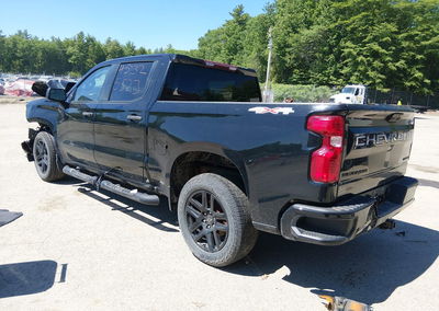 2022 Chevrolet Silverado 1500 4wd  Short Bed Custom, uszkodzenie: Przód, Iaai lot 45325523, zdjęcie 3 z 6