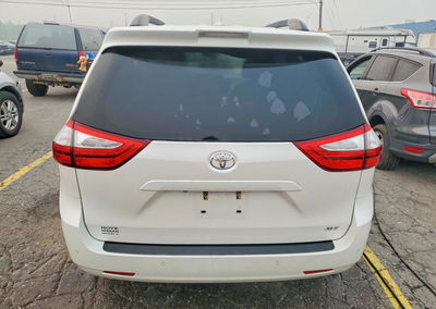 2019 Toyota Sienna Xle Premium 8-passenger, uszkodzenie: Przód, Copart lot 59738126, zdjęcie 6 z 6