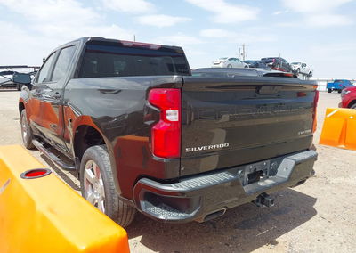 2020 Chevrolet Silverado 1500 2wd  Short Bed Custom, пошкодження: Engine Damage, Iaai лот 45441506, фото 3 з 6