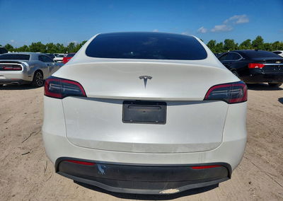 2025 Tesla Model Y, пошкодження: Бік, Copart лот 62217566, фото 6 з 13