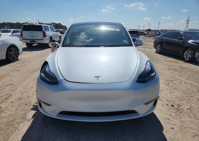 2025 Tesla Model Y, пошкодження: Бік, Copart лот 62217566, фото 5 з 13
