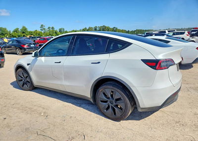 2025 Tesla Model Y, пошкодження: Бік, Copart лот 62217566, фото 2 з 13