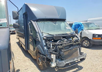 2021 Ford Transit T-350 Delivery Truck, uszkodzenie: Przód, Copart lot 61897216, zdjęcie 4 z 6