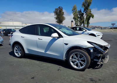 2021 Tesla Model Y, daño Frontal, Copart lote 59716396, foto 4 de 14