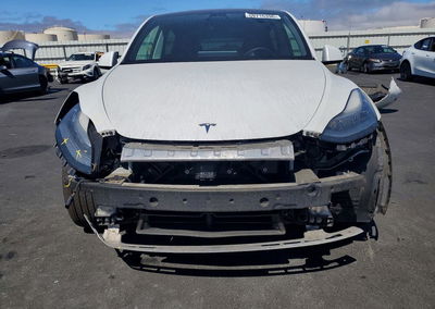 2021 Tesla Model Y, daño Frontal, Copart lote 59716396, foto 5 de 14