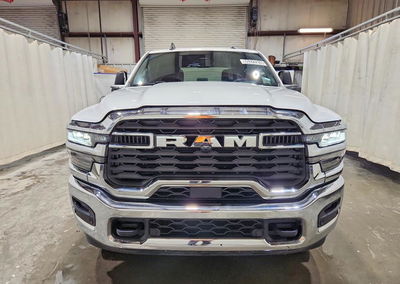 2026 Ram 2500 Big Horn, uszkodzenie: Tył, Copart lot 65372316, zdjęcie 5 z 6