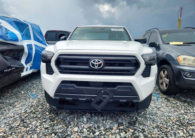 2024 Toyota Tacoma Sr, daño Lateral, Copart lote 62664006, foto 5 de 12