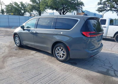 2025 Chrysler Pacifica Select, daño Frontal, Iaai lote 45827481, foto 3 de 6