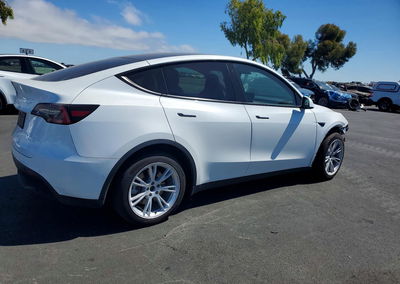 2021 Tesla Model Y, daño Frontal, Copart lote 59716396, foto 3 de 14