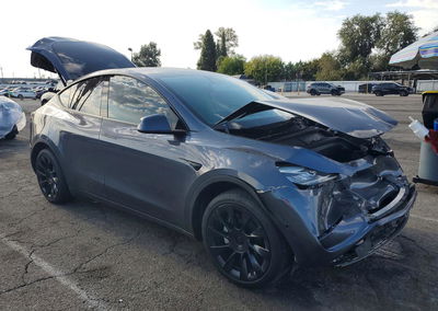 2023 Tesla Model Y, daño Frontal, Copart lote 64799176, foto 4 de 6