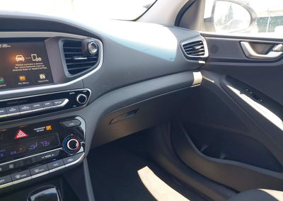 2019 Hyundai Ioniq Hybrid Blue, daño Normal Wear & Tear, Iaai lote 45809442, foto 6 de 6