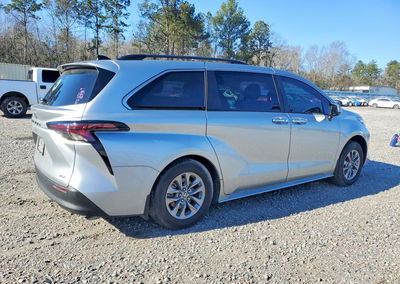 2025 Toyota Sienna Xle, daño Trasero, Copart lote 78603025, foto 3 de 6