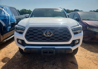 2020 Toyota Tacoma Trd Off-road, Rear End damage, Copart lot 64514936, photo 5 of 15