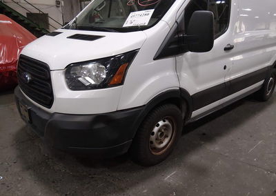 2019 Ford Transit-150, daño Normal Wear & Tear, Iaai lote 45774280, foto 6 de 18