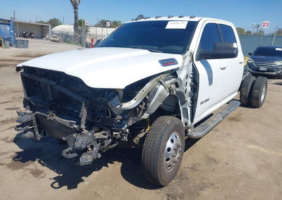 2021 Ram 3500 Big Horn  4x4 8' Box, пошкодження: Front & Rear, Iaai лот 45044234, фото 2 з 6
