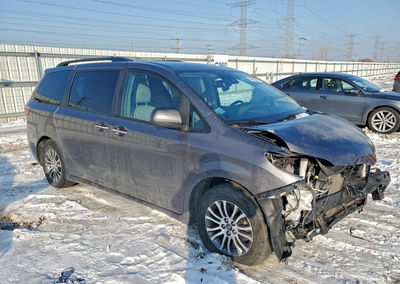 2019 Toyota Sienna Xle, uszkodzenie: Przód, Copart lot 95900565, zdjęcie 4 z 6