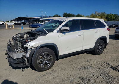 2019 Toyota Highlander Le, daño Frontal, Copart lote 63329726