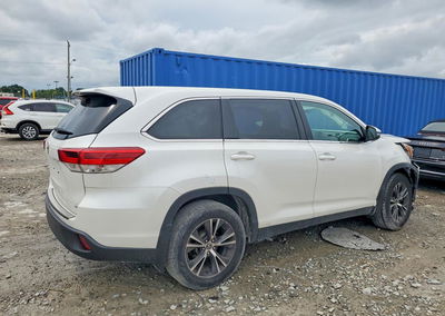 2019 Toyota Highlander Le, daño Frontal, Copart lote 64834186, foto 3 de 6