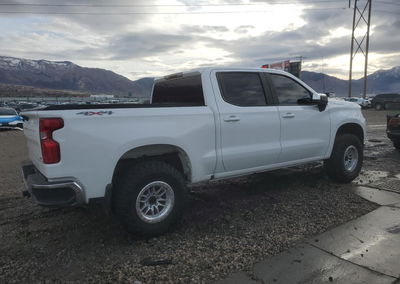 2019 Chevrolet Silverado K1500 Lt, daño Lateral, Copart lote 93750705, foto 3 de 6