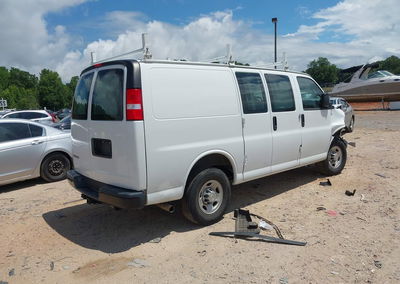 2024 Chevrolet Express Cargo Rwd 2500 Regular Wheelbase Wt, uszkodzenie: Przód, Iaai lot 45457869, zdjęcie 4 z 6