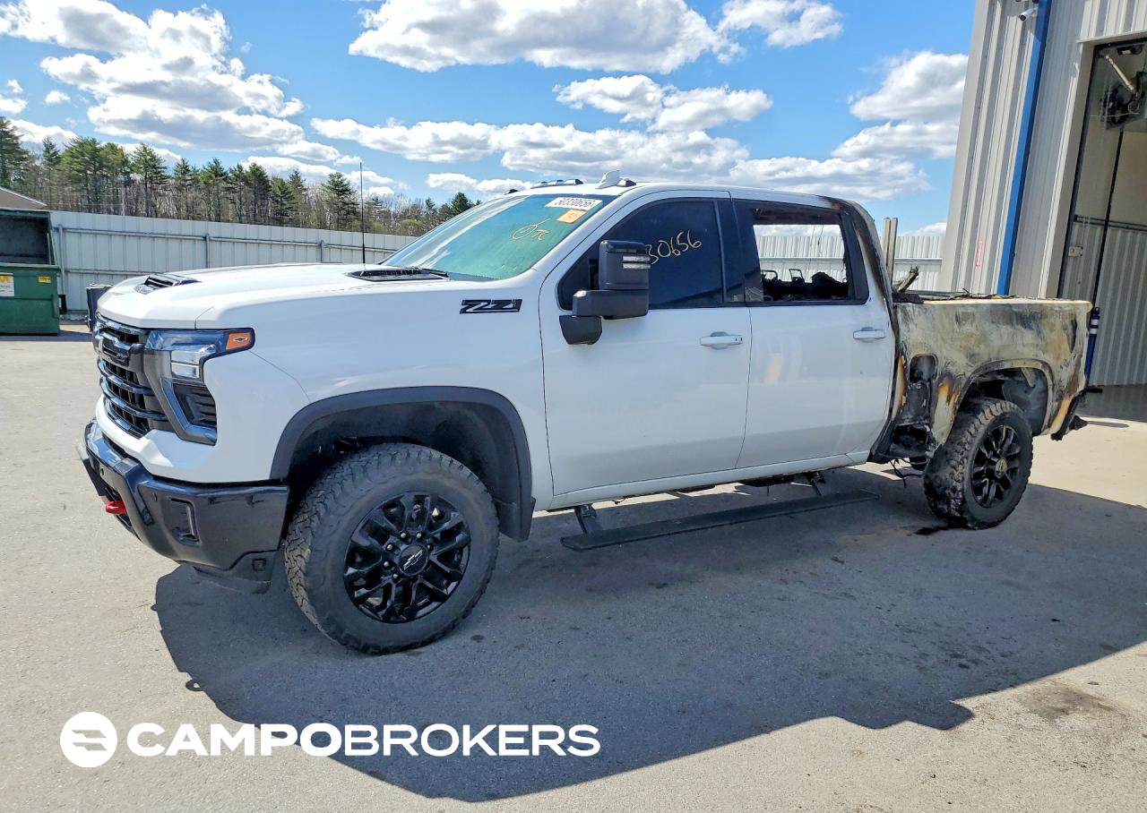 2025 Chevrolet Silverado K2500 Heavy Duty Ltz, Burn damage, Copart lot 50330656