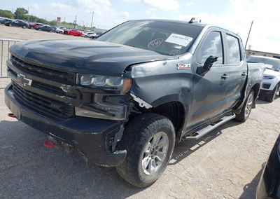 2021 Chevrolet Silverado 1500 4wd  Short Bed Lt Trail Boss, Front End damage, Iaai lot 45876695, photo 2 of 15
