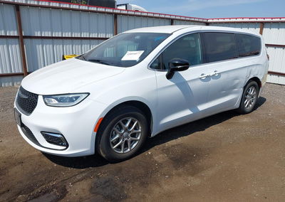 2025 Chrysler Pacifica Select, daño Lateral izquierdo, Iaai lote 45895077, foto 2 de 6