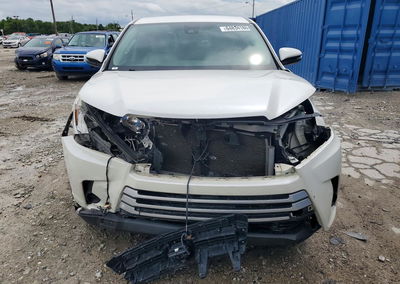 2019 Toyota Highlander Le, daño Frontal, Copart lote 64834186, foto 5 de 6