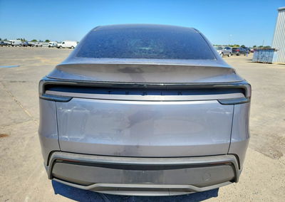 2026 Tesla Model Y, daño Lateral, Copart lote 60520346, foto 6 de 6