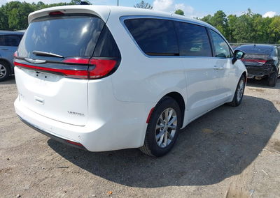 2026 Chrysler Pacifica Limited, uszkodzenie: Engine Damage, Iaai lot 45919804, zdjęcie 4 z 16