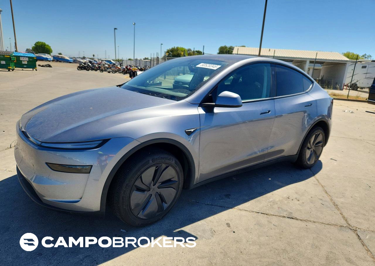2026 Tesla Model Y, daño Lateral, Copart lote 60520346