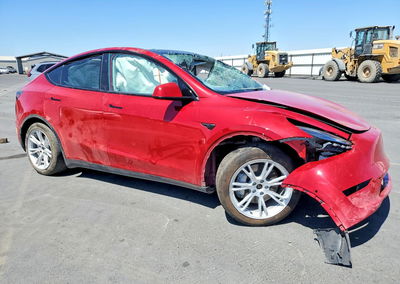 2022 Tesla Model Y, daño Volcadura, Copart lote 63046756, foto 4 de 6