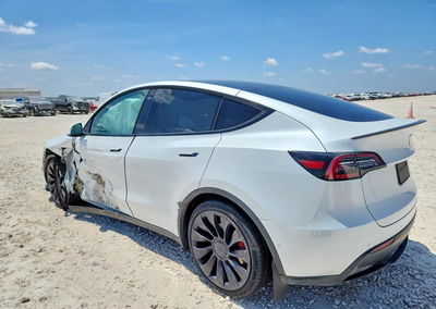 2022 Tesla Model Y, daño Lateral, Copart lote 62529156, foto 2 de 6