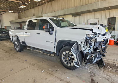 2022 Chevrolet Silverado K2500 Custom, daño Frontal, Copart lote 60638546, foto 4 de 6