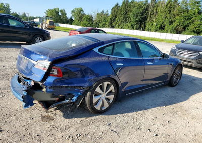 2020 Tesla Model S, daño Trasero, Copart lote 65787746, foto 3 de 13