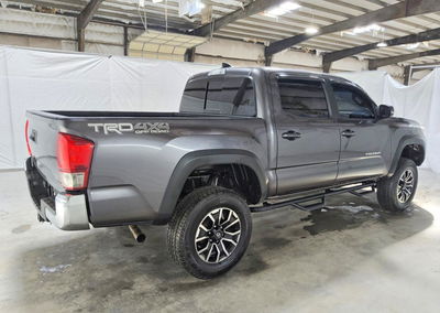 2020 Toyota Tacoma Trd Off-road, Minor Dents/Scratches damage, Copart lot 64611576, photo 3 of 6