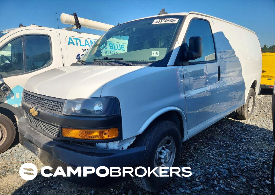 2021 Chevrolet Express G2500, daño Frontal, Copart lote 65574046