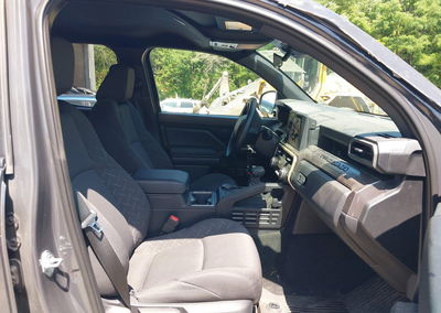 2026 Toyota Tacoma Sr5, daño Frontal, Iaai lote 45502728, foto 5 de 16
