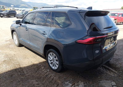 2024 Toyota Grand Highlander Xle, daño Frontal, Iaai lote 45486449, foto 3 de 6