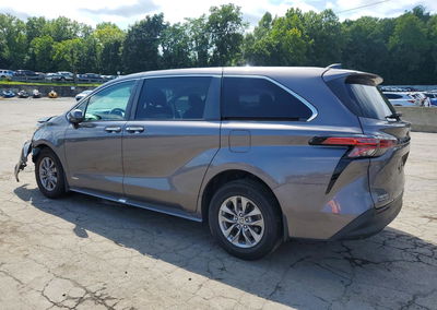 2021 Toyota Sienna Xle, daño Frontal, Copart lote 64911256, foto 2 de 6