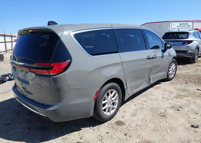 2025 Chrysler Pacifica Select, daño Frontal, Iaai lote 45909629, foto 4 de 6