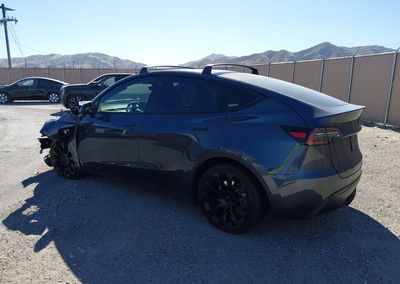2023 Tesla Model Y, daño Frontal izquierdo, Iaai lote 45667652, foto 3 de 6