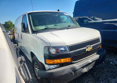 2021 Chevrolet Express G2500, daño Frontal, Copart lote 65574046, foto 4 de 6