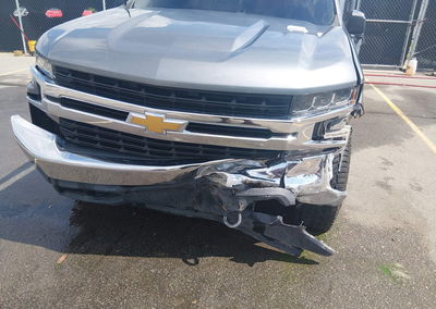 2020 Chevrolet Silverado 1500 4wd  Short Bed Lt, пошкодження: Передня частина, Iaai лот 45617745, фото 6 з 16