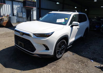 2024 Toyota Grand Highlander Hybrid Limited, Right Side damage, Iaai lot 45899525, photo 2 of 6
