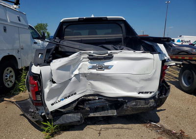2024 Chevrolet Silverado Rst, daño Trasero, Copart lote 60435046, foto 6 de 6