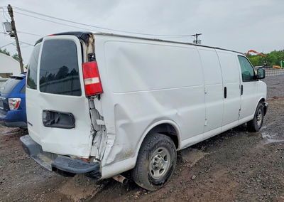 2021 Chevrolet Express G2500, uszkodzenie: Tył, Copart lot 53901596, zdjęcie 3 z 6